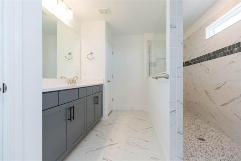 House in Wesley Chapel, Florida 4 bedrooms, 299.33 sq.m. № 2215726 - photo 16