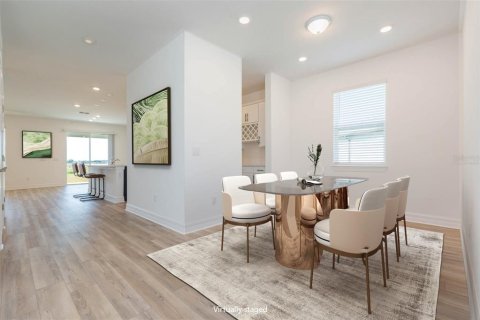 House in Wesley Chapel, Florida 4 bedrooms, 299.33 sq.m. № 2215726 - photo 5