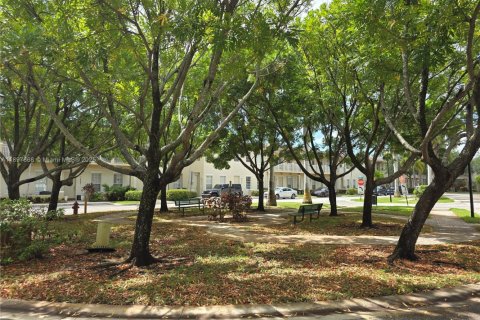 Купить таунхаус в Бойнтон-Бич, Флорида 3 спальни, 155.89м2, № 1949391 - фото 4