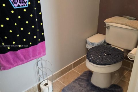 Купить таунхаус в Бойнтон-Бич, Флорида 3 спальни, 155.89м2, № 1949391 - фото 28