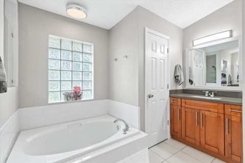 Casa en venta en Land O' Lakes, Florida, 4 dormitorios, 193.24 m2 № 1760341 - foto 30