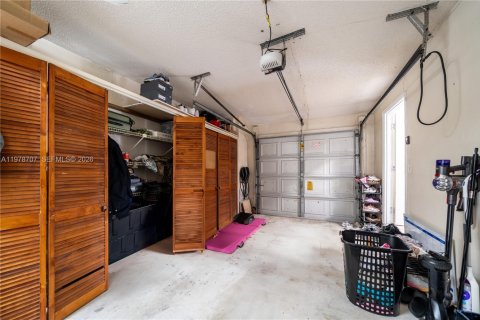 House in Miramar, Florida 2 bedrooms, 84.73 sq.m. № 2044497 - photo 20