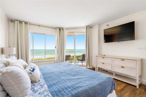 Condominio en alquiler en St. Lucie, Florida, 2 dormitorios, 110.27 m2 № 2233974 - foto 17