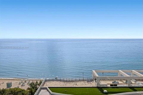 Copropriété à vendre à Miami Beach, Floride: 2 chambres, 128.86 m2 № 1961809 - photo 2