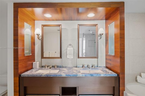 Copropriété à vendre à Miami Beach, Floride: 2 chambres, 128.86 m2 № 1961809 - photo 7