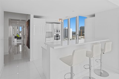 Copropriété à vendre à Miami Beach, Floride: 2 chambres, 128.86 m2 № 1961809 - photo 10