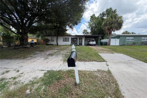 House in Tampa, Florida 3 bedrooms, 90.58 sq.m. № 2217076