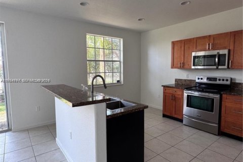 Adosado en alquiler en Miramar, Florida, 4 dormitorios, 168.62 m2 № 2041369 - foto 10
