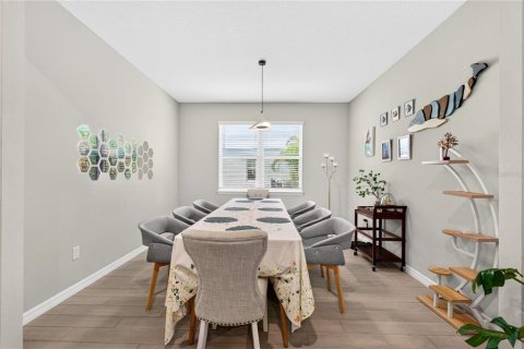 House in Lakewood Ranch, Florida 4 bedrooms, 231.61 sq.m. № 2317219 - photo 6