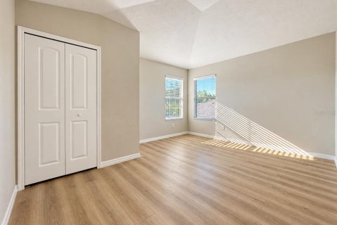 House in Wesley Chapel, Florida 4 bedrooms, 240.71 sq.m. № 2378031 - photo 8