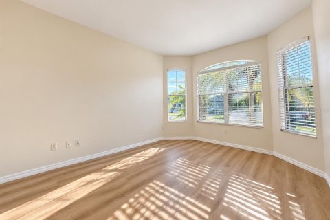 House in Wesley Chapel, Florida 4 bedrooms, 240.71 sq.m. № 2378031 - photo 10
