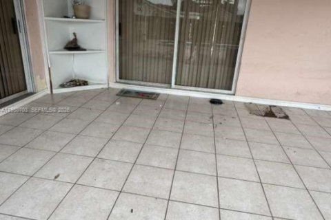 House in Coconut Creek, Florida 3 bedrooms, 182.09 sq.m. № 2043902 - photo 4