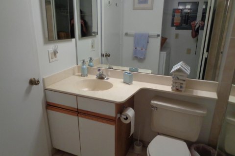 Condo in Port St. Lucie, Florida, 2 bedrooms № 2254406 - photo 17