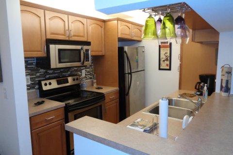 Condo in Port St. Lucie, Florida, 2 bedrooms № 2254406 - photo 5