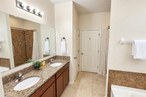 Villa ou maison à vendre à Melbourne, Floride: 5 chambres, 262.63 m2 № 2356069 - photo 11