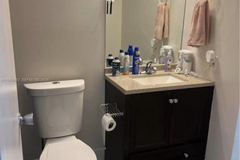 Condominio en alquiler en Margate, Florida, 1 dormitorio, 68.28 m2 № 2031016 - foto 8