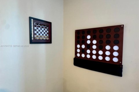 Condo in Aventura, Florida, 2 bedrooms № 2035817 - photo 24