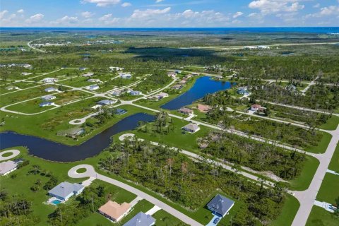 House in Placida, Florida 3 bedrooms, 195.09 sq.m. № 2210915 - photo 24