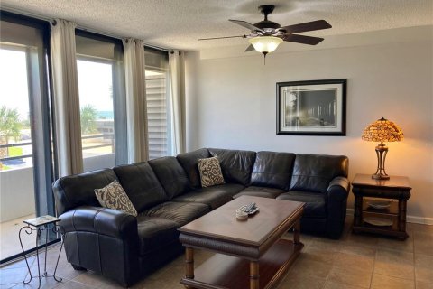 Condo in Flagler Beach, Florida, 2 bedrooms  № 1393911 - photo 11