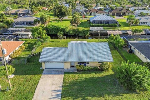 House in Englewood, Florida 2 bedrooms, 107.12 sq.m. № 2391034 - photo 29