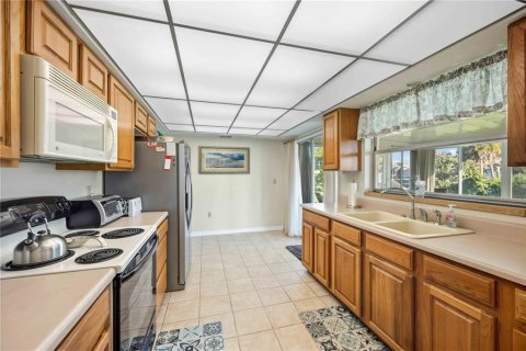 House in Englewood, Florida 2 bedrooms, 107.12 sq.m. № 2391034 - photo 9