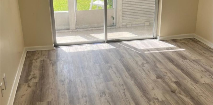 Condominio en Deerfield Beach, Florida, 2 dormitorios  № 1183660