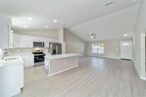 Casa en venta en Ocklawaha, Florida, 3 dormitorios, 133.41 m2 № 1900658 - foto 6