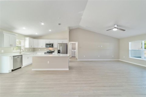 Casa en venta en Ocklawaha, Florida, 3 dormitorios, 133.41 m2 № 1900658 - foto 4