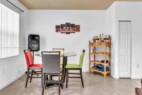 Купить таунхаус в Хайалиа, Флорида 3 спальни, 143.53м2, № 1981938 - фото 23