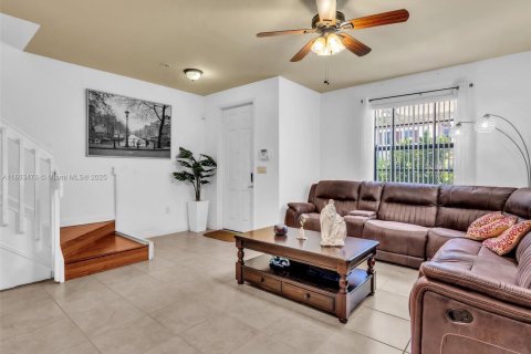 Купить таунхаус в Хайалиа, Флорида 3 спальни, 143.53м2, № 1981938 - фото 7