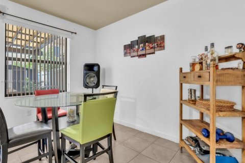 Купить таунхаус в Хайалиа, Флорида 3 спальни, 143.53м2, № 1981938 - фото 25