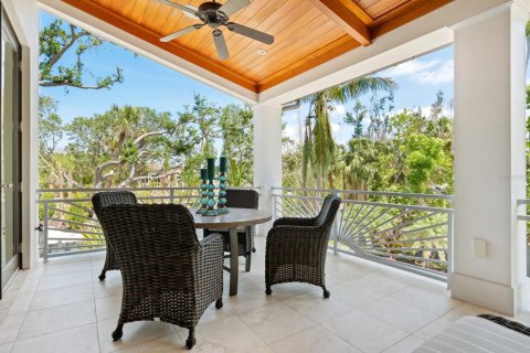 Villa ou maison à vendre à Sarasota, Floride: 4 chambres, 424.19 m2 № 1670298 - photo 16