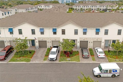 Купить таунхаус в Помпано-Бич, Флорида 3 спальни, 148.36м2, № 2020737 - фото 5