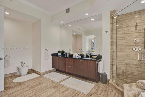 Copropriété à louer à Sunny Isles Beach, Floride: 3 chambres, 216.18 m2 № 2008910 - photo 20