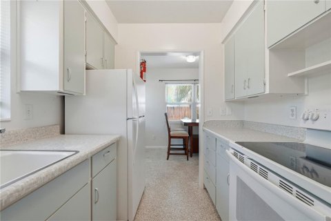 Снять в аренду квартиру в Сарасота, Флорида 1 комната, 64.66м2, № 2095258 - фото 11