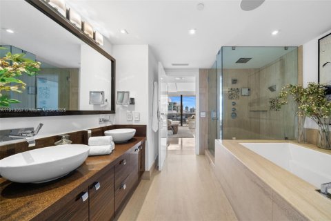 Купить кондоминиум в Майами-Бич, Флорида 3 спальни, 161.84м2, № 1969813 - фото 14