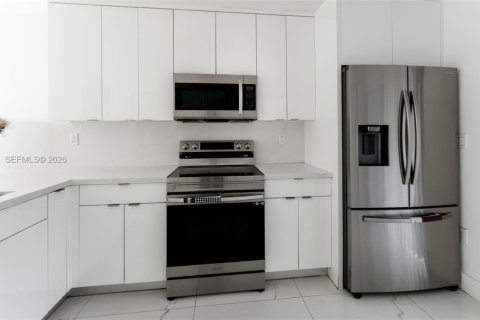 Купить виллу или дом в Катлер-Бей, Флорида 3 спальни, 127.18м2, № 2052294 - фото 7