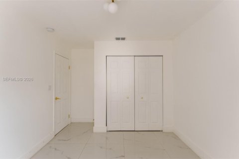 Купить виллу или дом в Катлер-Бей, Флорида 3 спальни, 127.18м2, № 2052294 - фото 19