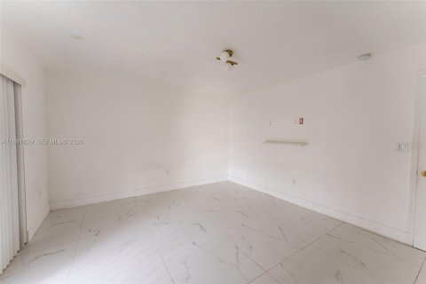 Купить виллу или дом в Катлер-Бей, Флорида 3 спальни, 127.18м2, № 2052294 - фото 21