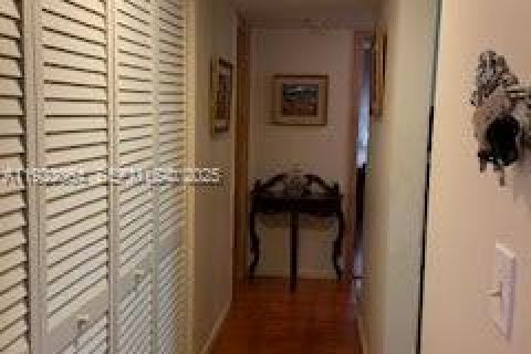 Copropriété à vendre à Miami, Floride: 2 chambres, 87.89 m2 № 1976894 - photo 7