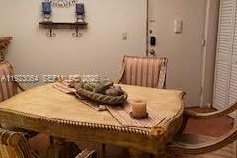 Copropriété à vendre à Miami, Floride: 2 chambres, 87.89 m2 № 1976894 - photo 1