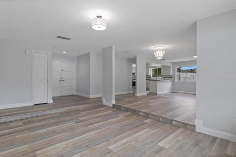 Casa en venta en Casselberry, Florida, 3 dormitorios, 162.95 m2 № 1899343 - foto 17