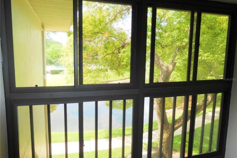 Copropriété à louer à Palm Harbor, Floride: 2 chambres, 92.9 m2 № 1586218 - photo 9