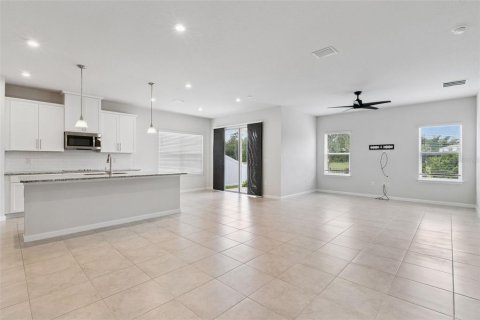 Villa ou maison à vendre à DeLand, Floride: 4 chambres, 185.43 m2 № 2149426 - photo 4