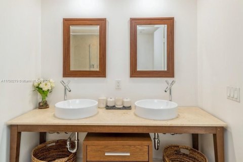Снять в аренду кондоминиум в Майами, Флорида 2 спальни, 119.47м2, № 1958158 - фото 22