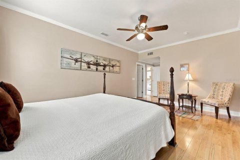 Townhouse in Gainesville, Florida 3 bedrooms, 164.9 sq.m. № 2404975 - photo 19