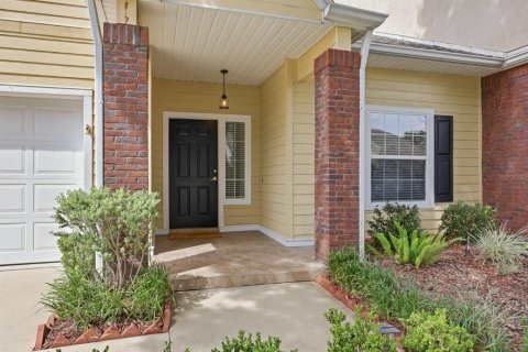 Townhouse in Gainesville, Florida 3 bedrooms, 164.9 sq.m. № 2404975 - photo 3