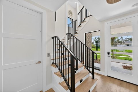 Villa ou maison à vendre à Saint Petersburg, Floride: 4 chambres, 271.83 m2 № 1911346 - photo 5