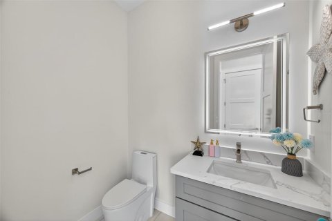 Villa ou maison à vendre à Saint Petersburg, Floride: 4 chambres, 271.83 m2 № 1911346 - photo 24
