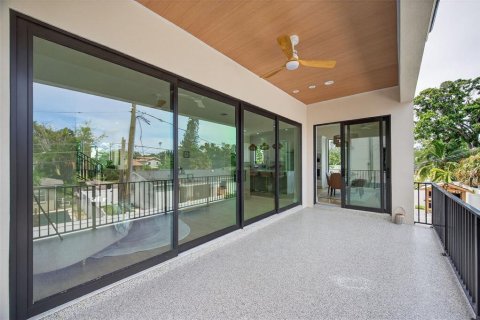 Villa ou maison à vendre à Saint Petersburg, Floride: 4 chambres, 271.83 m2 № 1911346 - photo 21